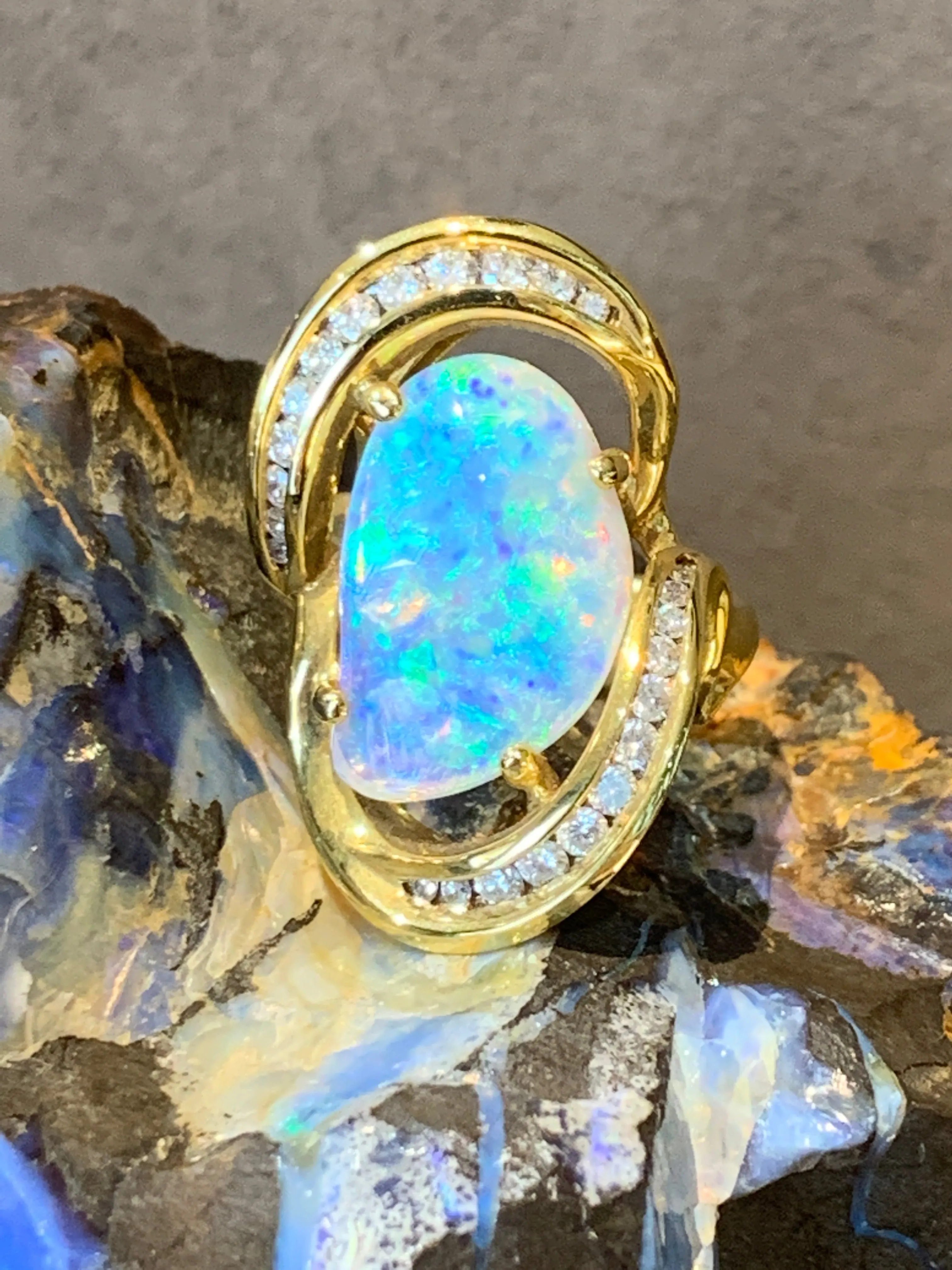 18kt Yellow Gold Opal and Diamond ring