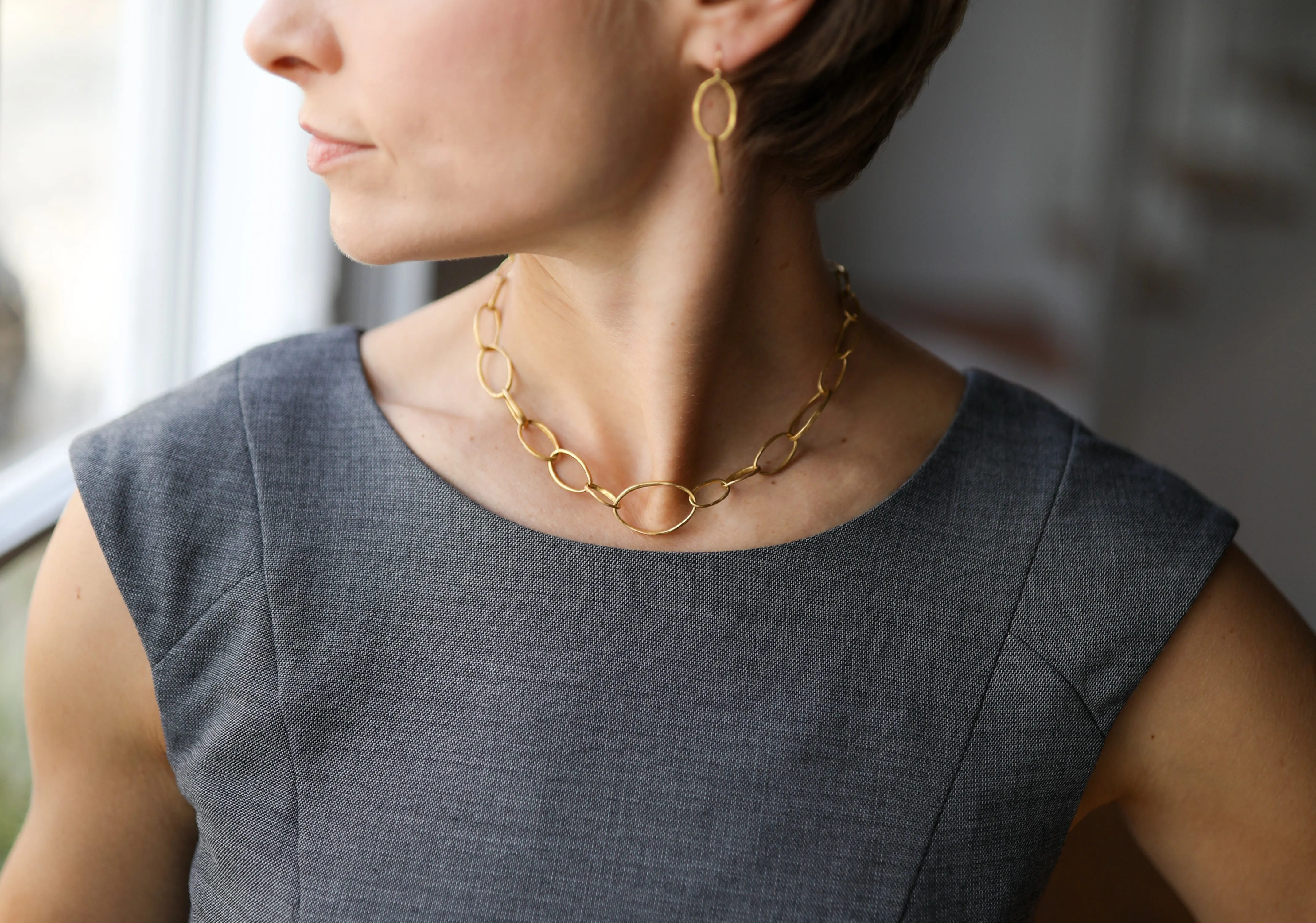 22k Gold Graduated Pebble Link Chain Necklace