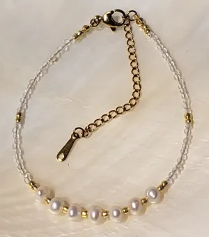 Bracelet Moonstone Gemstone and 7 Fresh Water Pearls Gold Filled