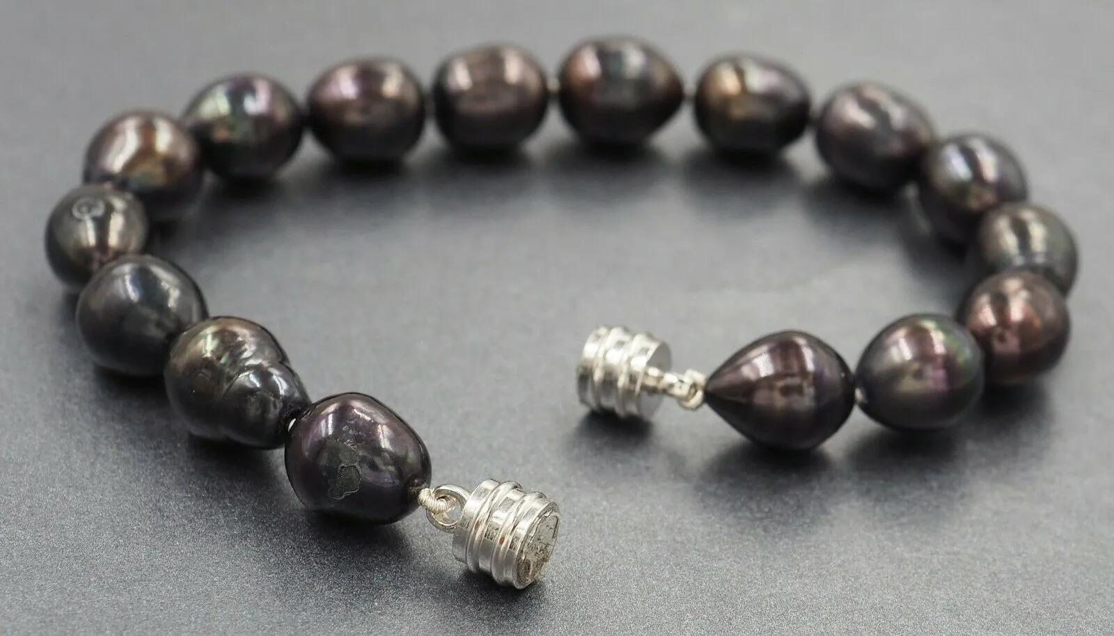 Dyed Freshwater Pearl Bracelet with Magnetic Clasp