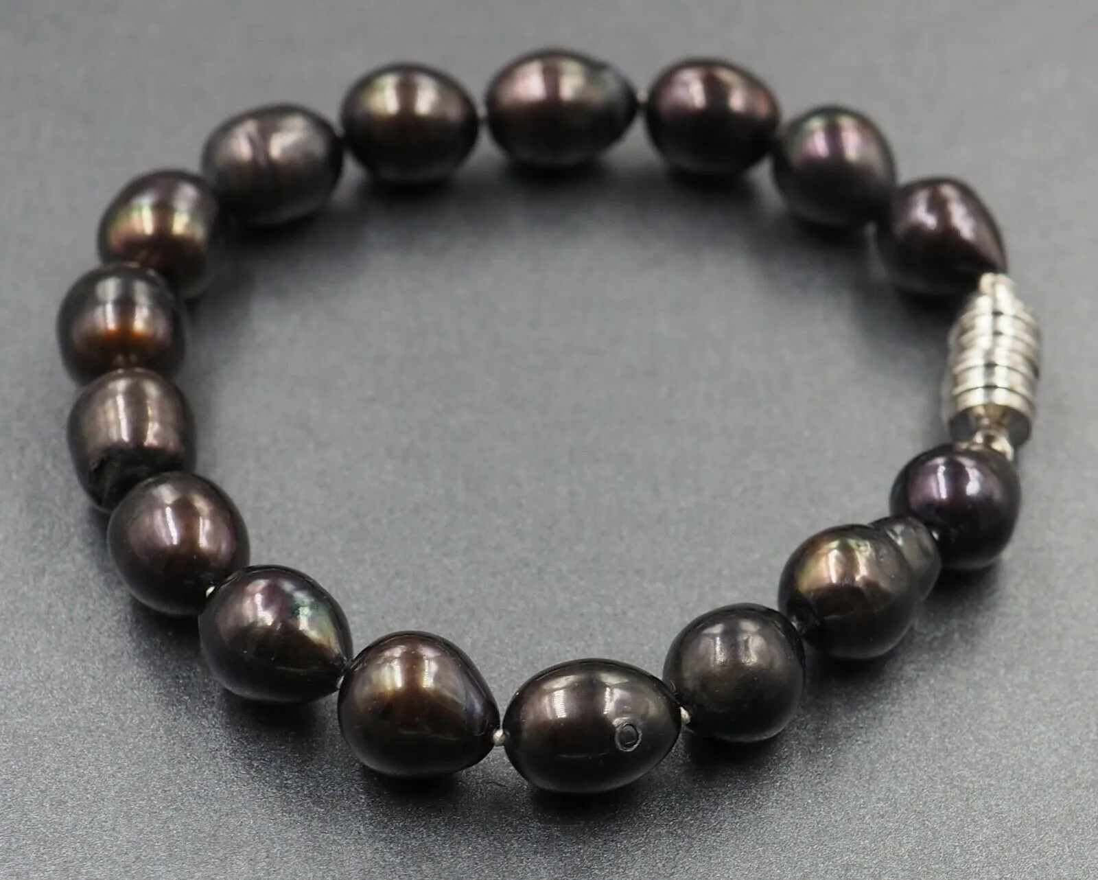 Dyed Freshwater Pearl Bracelet with Magnetic Clasp