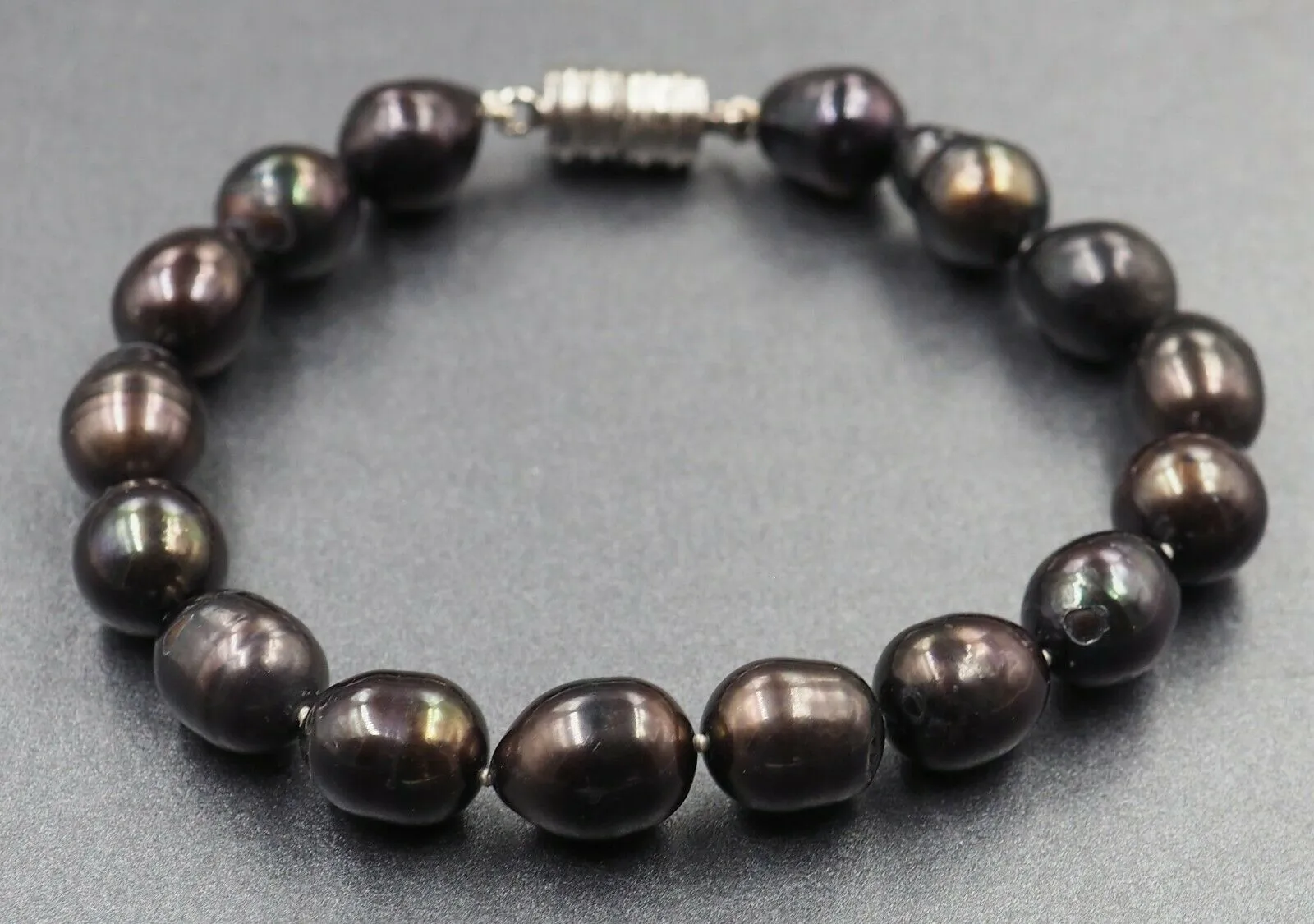Dyed Freshwater Pearl Bracelet with Magnetic Clasp