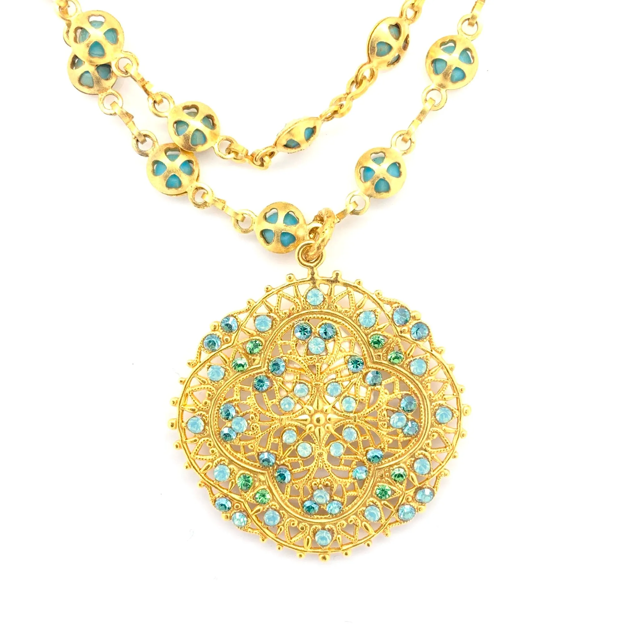 La Vie Chantel necklace