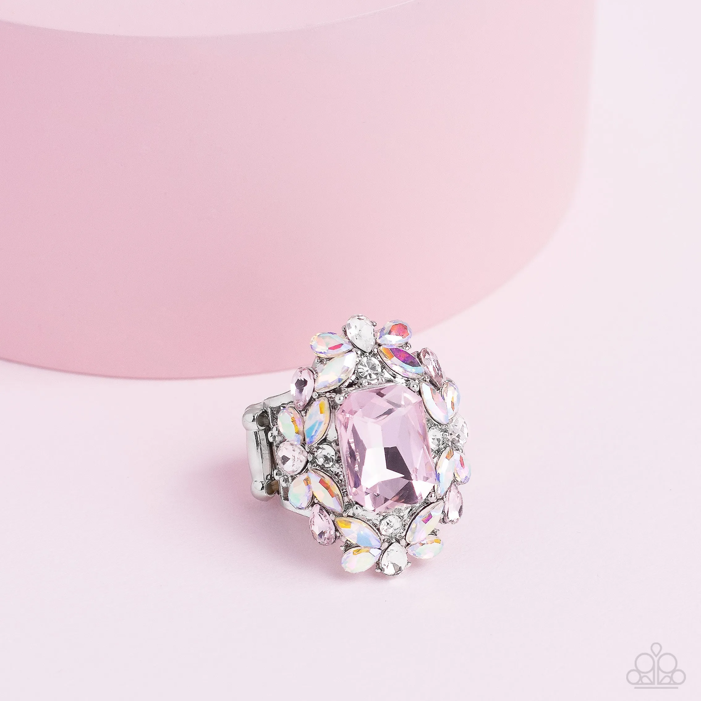 Paparazzi Dynamic Diadem Ring Pink (Iridescent)